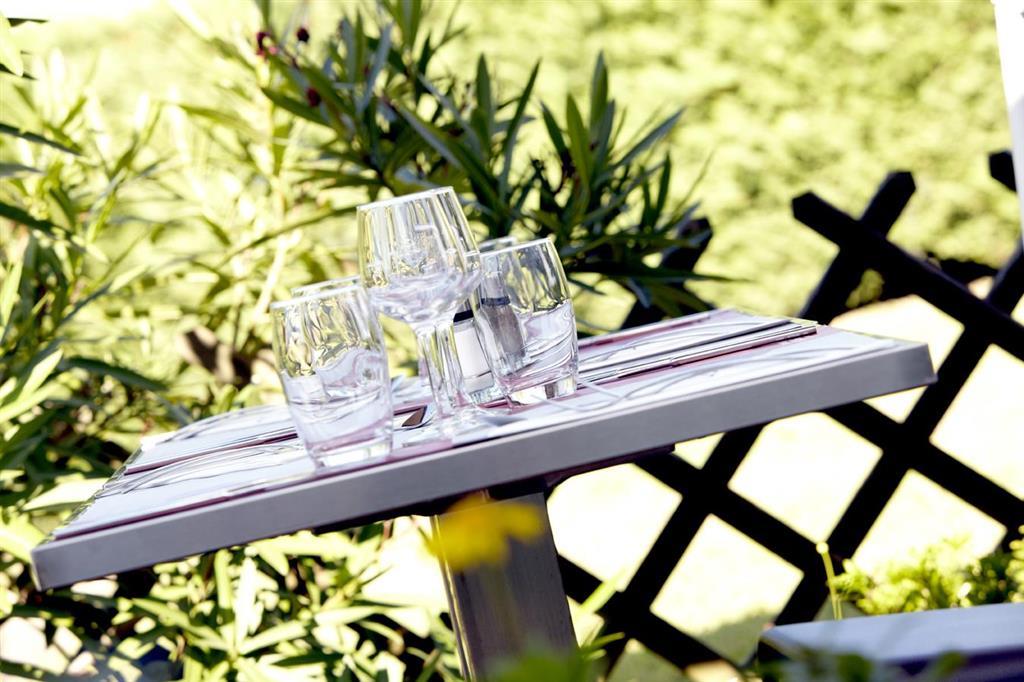 Campanile Livry-Gargan Hotel Exterior photo